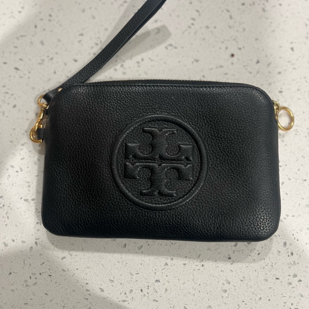 Tory Burch Black Leather Wristlet